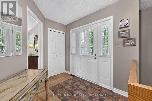 5 Pine Point, Oro-Medonte, ON - Indoor Photo Showing Other Room