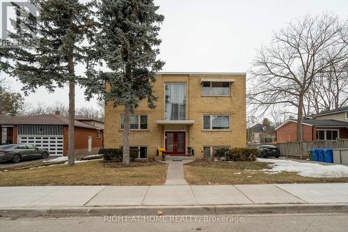 285 RICHMOND STREET  Richmond Hill, ON L4C 3Z2