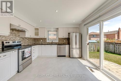 17 Nickel Crescent, Brampton, ON - Indoor Photo Showing Kitchen With Stainless Steel Kitchen With Upgraded Kitchen
