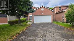 5 CONSTELLATION CRESCENT Richmond Hill, ON L4C 8J8