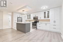 109 - 3025 THE CREDIT WOODLANDS DRIVE  Mississauga, ON L5C 2V3