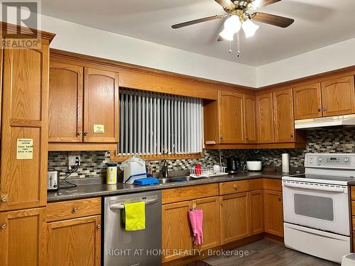 4614 EASTWOOD CRESCENT , Niagara Falls, Ontario L2E 1B3 5