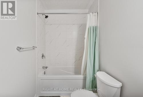 B/26 - 25 Isherwood  Avenue, Cambridge, ON - Indoor Photo Showing Bathroom