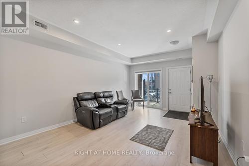 B/26 - 25 Isherwood  Avenue, Cambridge, ON - Indoor