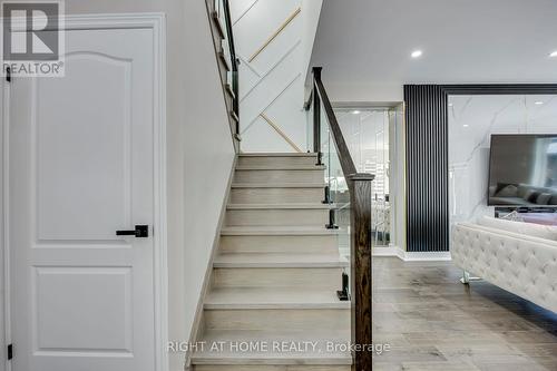 1451 Tobyn Drive, Burlington, ON - Indoor Photo Showing Other Room
