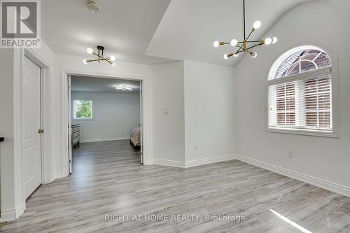 1451 Tobyn Drive, Burlington, ON - Indoor Photo Showing Other Room
