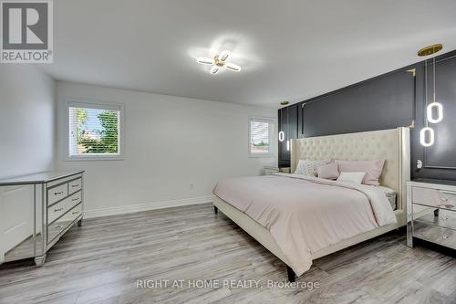 1451 Tobyn Drive, Burlington, ON - Indoor Photo Showing Bedroom
