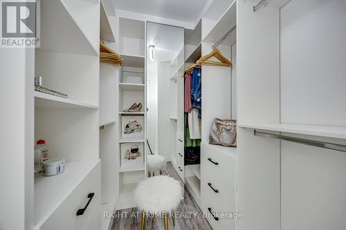 1451 Tobyn Drive, Burlington, ON - Indoor