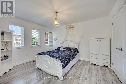 1451 Tobyn Drive, Burlington, ON - Indoor Photo Showing Bedroom