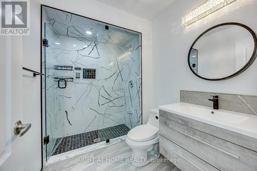 1451 Tobyn Drive, Burlington, ON - Indoor Photo Showing Bathroom