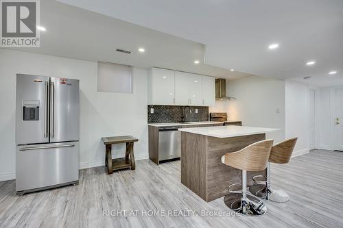 1451 Tobyn Drive, Burlington, ON - Indoor Photo Showing Kitchen