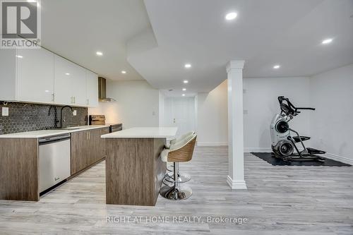 1451 Tobyn Drive, Burlington, ON - Indoor