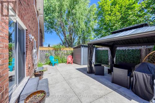 1451 Tobyn Drive, Burlington, ON - Outdoor