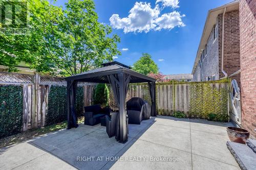 1451 Tobyn Drive, Burlington, ON - Outdoor