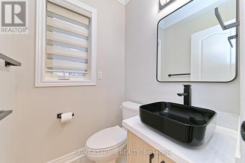 6843 Campbell Settler Court, Mississauga, ON - Indoor Photo Showing Bathroom