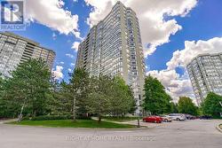 1507 - 24 HANOVER ROAD Brampton, ON L6S 5K8