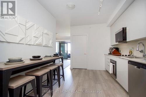2920 Highway 7, Vaughan, ON - Indoor