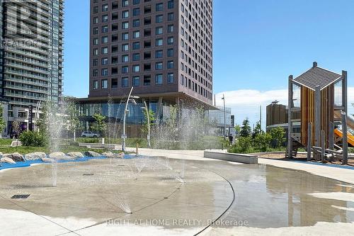 2920 Highway 7, Vaughan, ON - Outdoor With Facade