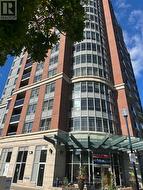 201 - 8 MCKEE AVENUE Toronto, ON M2N 7E5