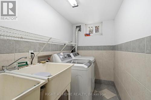 33 Benson Avenue, Mississauga, ON - Indoor Photo Showing Laundry Room