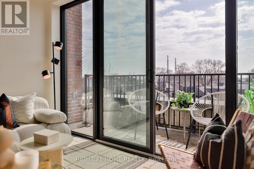 205 - 761 QUEEN STREET E , Toronto, Ontario M4M 1H3 5