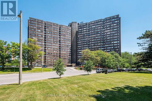 1104 - 11 WINCOTT DRIVE  Toronto, ON M9R 2R9