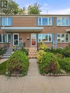 49 - 740 KENNEDY ROAD Toronto, ON M1K 2C5