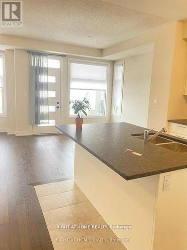 1284 Muller Lane, Oakville, ON - Indoor Photo Showing Other Room