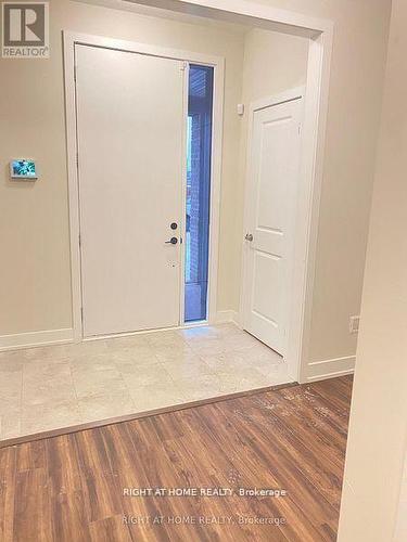 1284 Muller Lane, Oakville, ON - Indoor Photo Showing Other Room