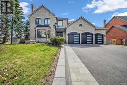 1092 STONEHAVEN AVENUE Newmarket, ON L3X 1M7