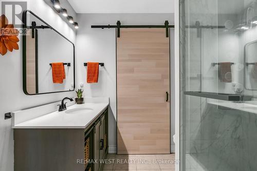 21 Sibella Way, Vaughan, ON - Indoor Photo Showing Bathroom