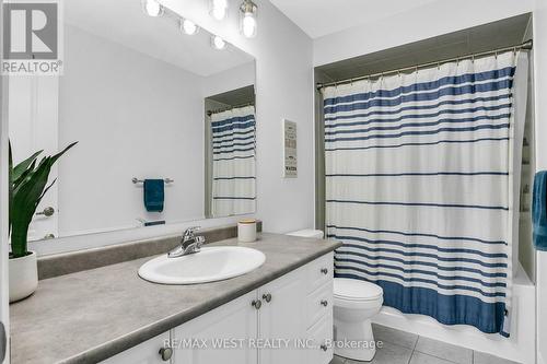21 Sibella Way, Vaughan, ON - Indoor Photo Showing Bathroom
