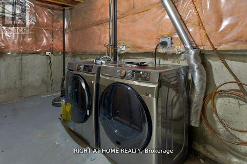 275 Tagge Crescent, Kitchener, ON - Indoor Photo Showing Laundry Room
