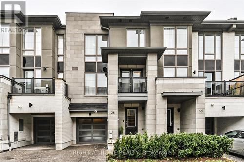28 PALLOCK HILL WAY  Whitby, ON L1R 0N5