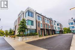 TH37 - 1050 PORTAGE PARKWAY W Vaughan, ON L4K 2M7