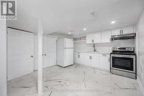 53 Gaiety Drive, Toronto, ON - Indoor Photo Showing Kitchen