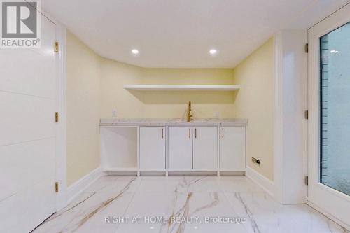 10 Jocelyn Crescent, Toronto, ON - Indoor Photo Showing Other Room