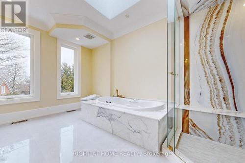 10 Jocelyn Crescent, Toronto, ON - Indoor