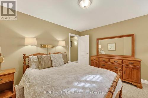 13 Alpine Way, Oro-Medonte, ON - Indoor Photo Showing Bedroom