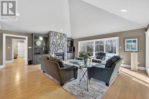 13 Alpine Way, Oro-Medonte, ON - Indoor Photo Showing Living Room With Fireplace