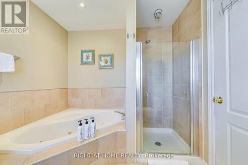 814 Brass Winds Place, Mississauga, ON - Indoor Photo Showing Bathroom