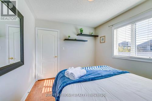 814 Brass Winds Place, Mississauga, ON - Indoor Photo Showing Bedroom