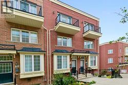 28 RAFFEIX LANE Toronto, ON M5A 0G5