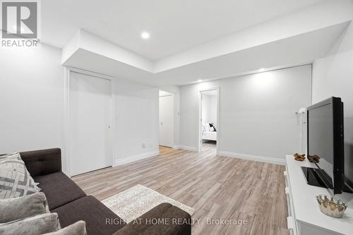 602 Willow Road, Guelph, ON - Indoor