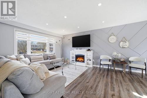602 Willow Road, Guelph, ON - Indoor Photo Showing Living Room With Fireplace