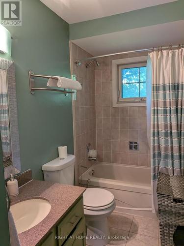 D-7 - 1663 Nash Road, Clarington, ON - Indoor Photo Showing Bathroom