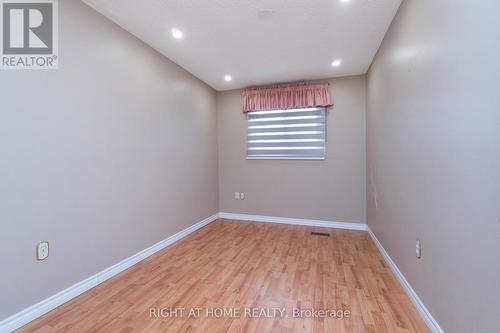 2035 Carleton Court, Burlington, ON - Indoor Photo Showing Other Room