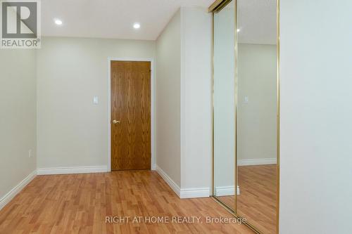 2035 Carleton Court, Burlington, ON - Indoor Photo Showing Other Room