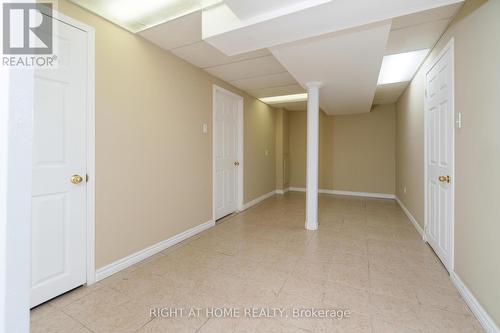 2035 Carleton Court, Burlington, ON - Indoor Photo Showing Other Room