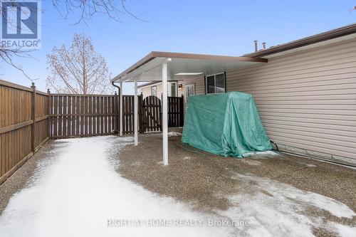 2035 Carleton Court, Burlington, ON - Outdoor With Exterior